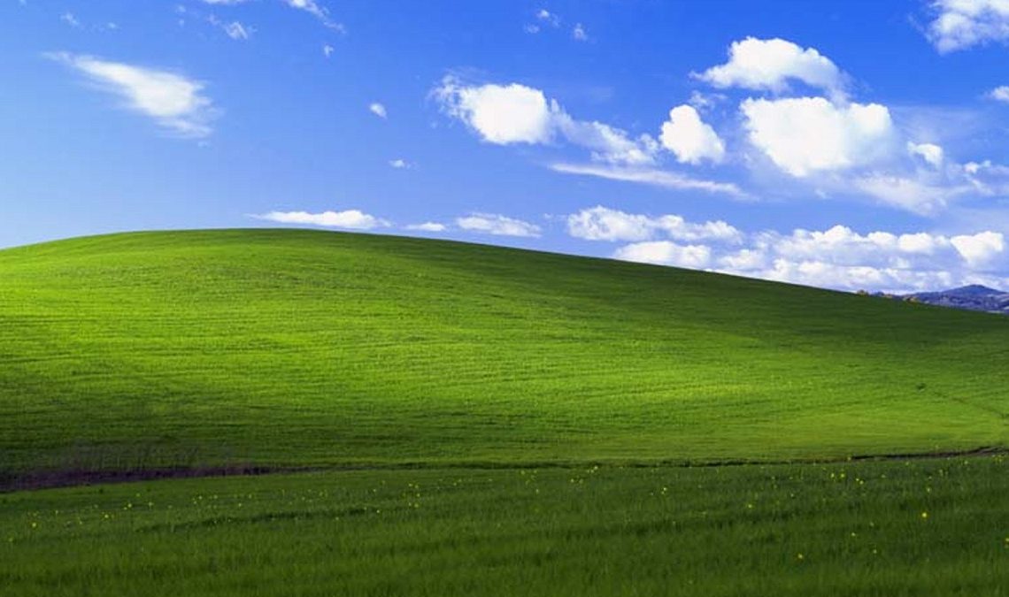 windows xp wallpaper