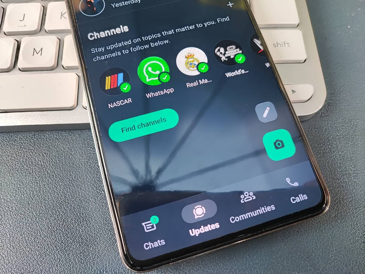 WhatsApp Channels