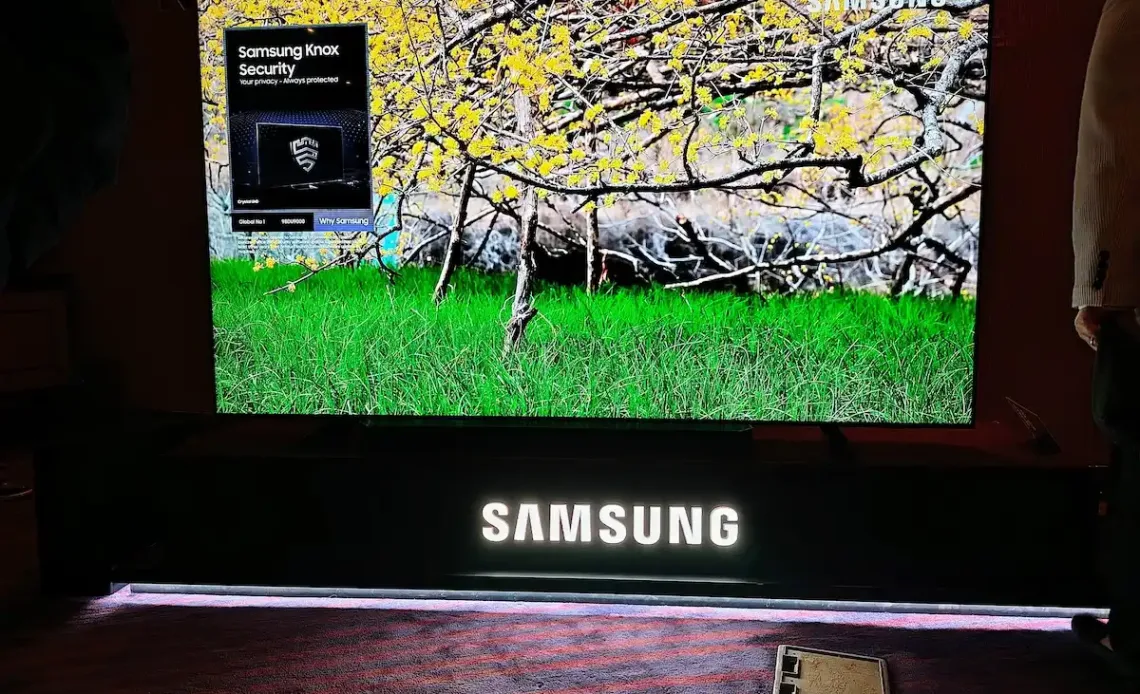 Samsung Neo QLED 8K QN900D